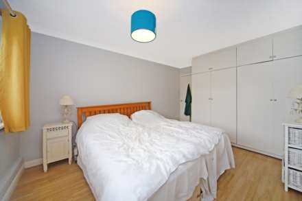 Verney Close, Tring, Image 13