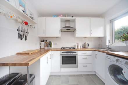 Verney Close, Tring, Image 8