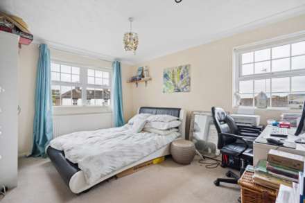Pitstone, Image 16