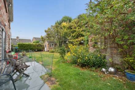 Pitstone, Image 17