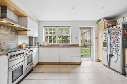 Pitstone, Image 9