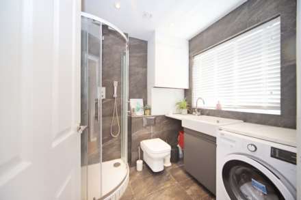 Meadowbrook, Tring, Image 12