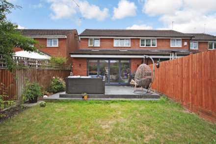 Meadowbrook, Tring, Image 18