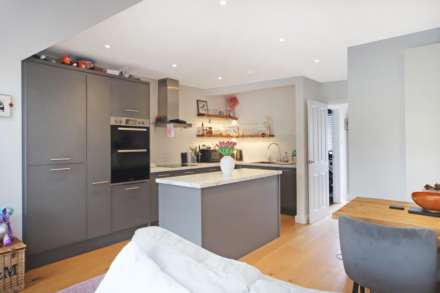 Meadowbrook, Tring, Image 3