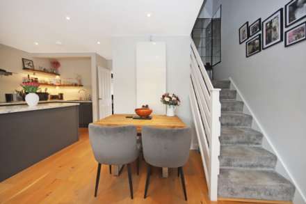 Meadowbrook, Tring, Image 4