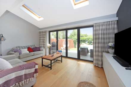 Meadowbrook, Tring, Image 5
