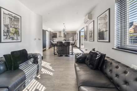 Weston Turville, Image 7