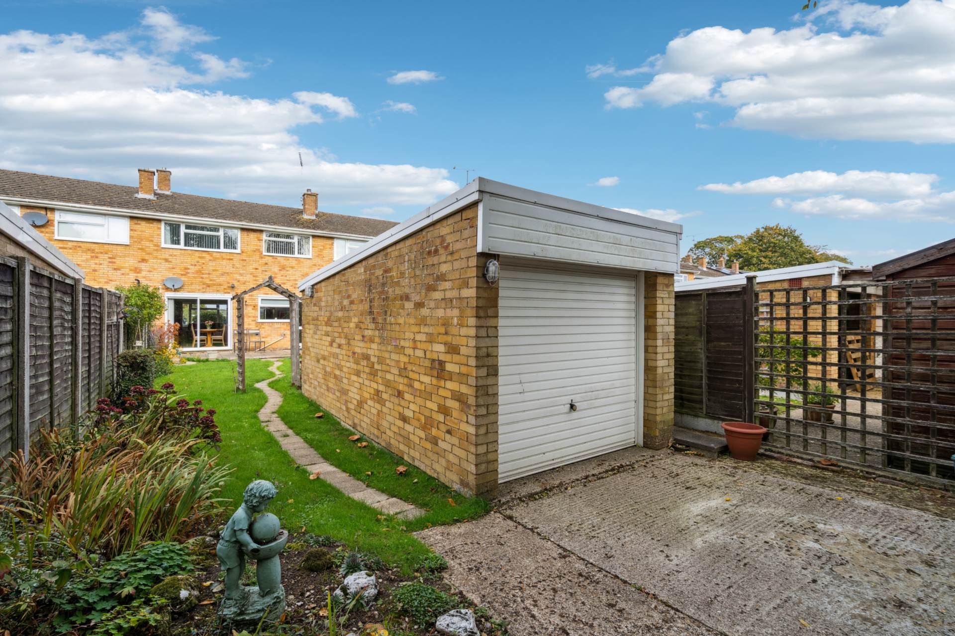 Mortimer Hill, Tring, Image 26