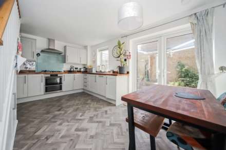 Leeches Way, Cheddington, Image 4
