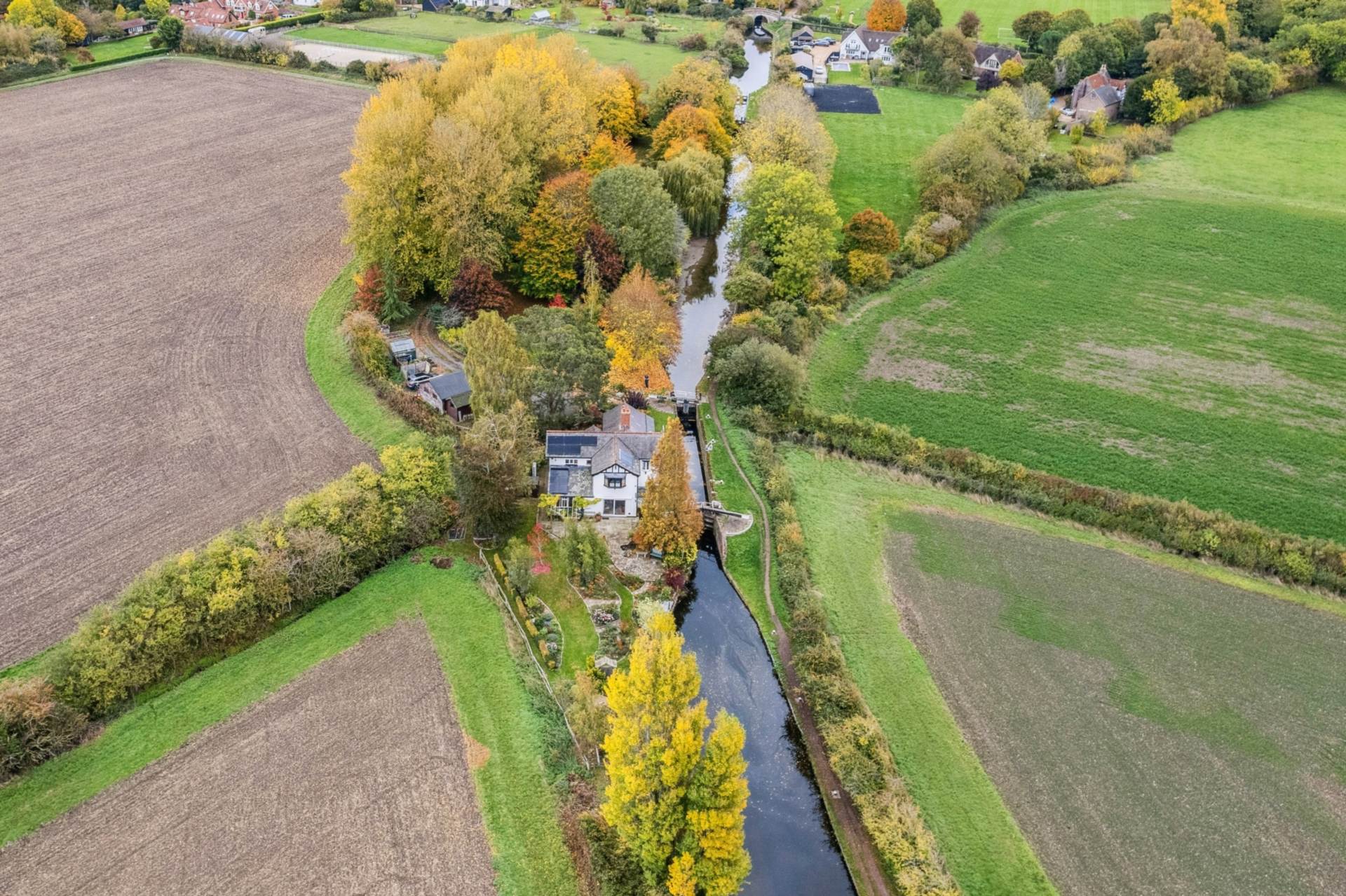 Long Marston Road, Marsworth, Image 1