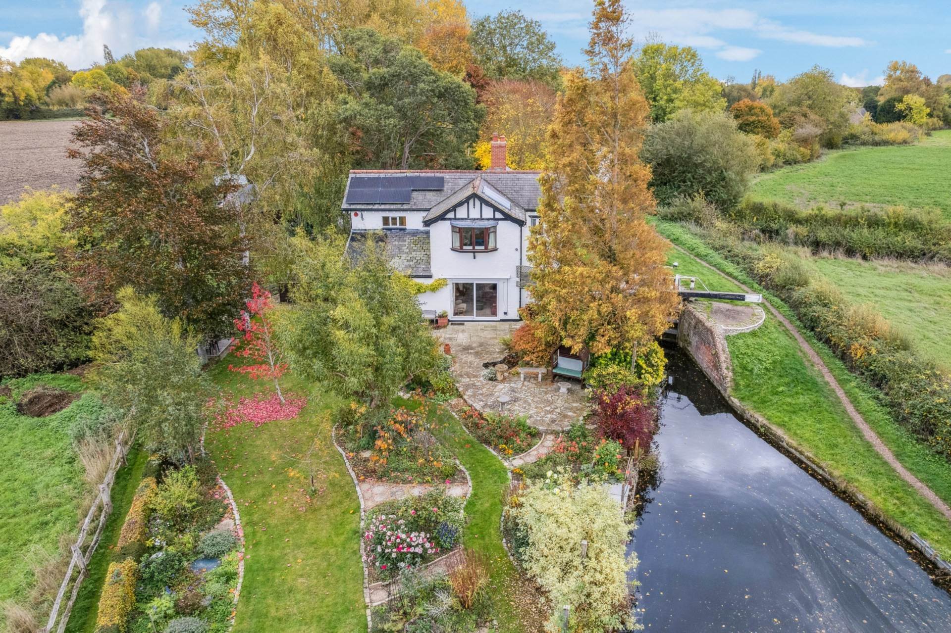 Long Marston Road, Marsworth, Image 4