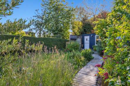 Meadow Close, Tring, Image 22