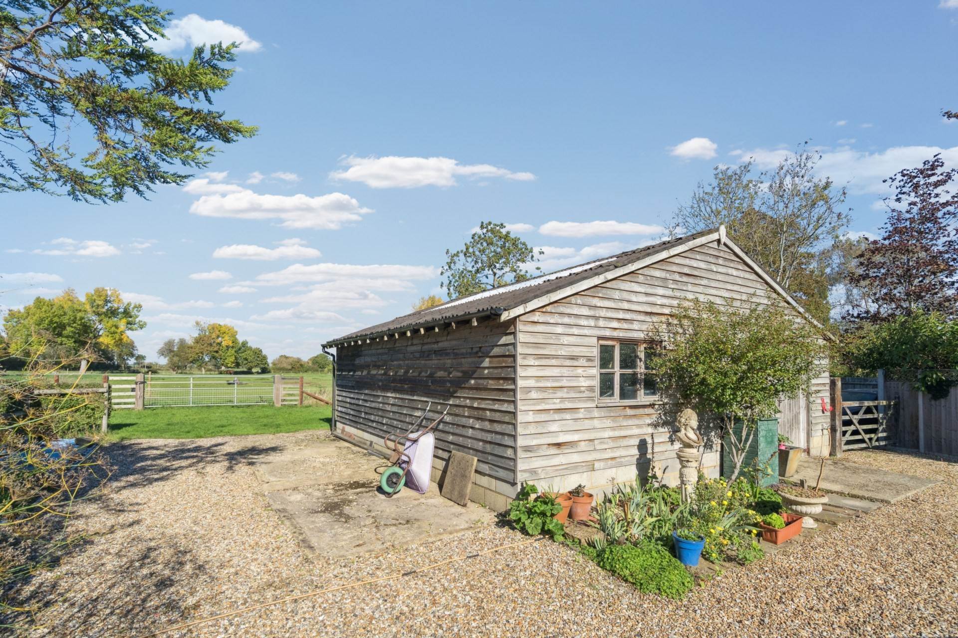 Bierton, Image 18