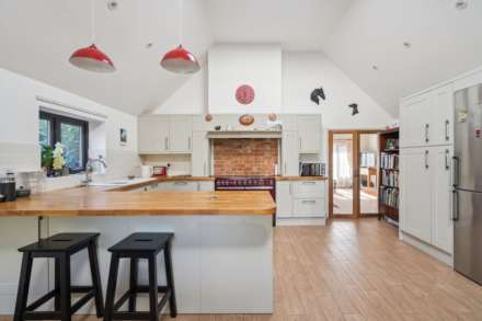 Bierton, Image 10