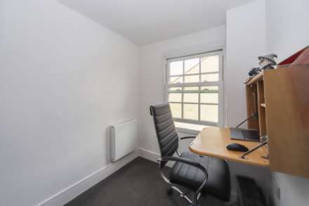 Tring, Image 11