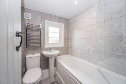 Tring, Image 12