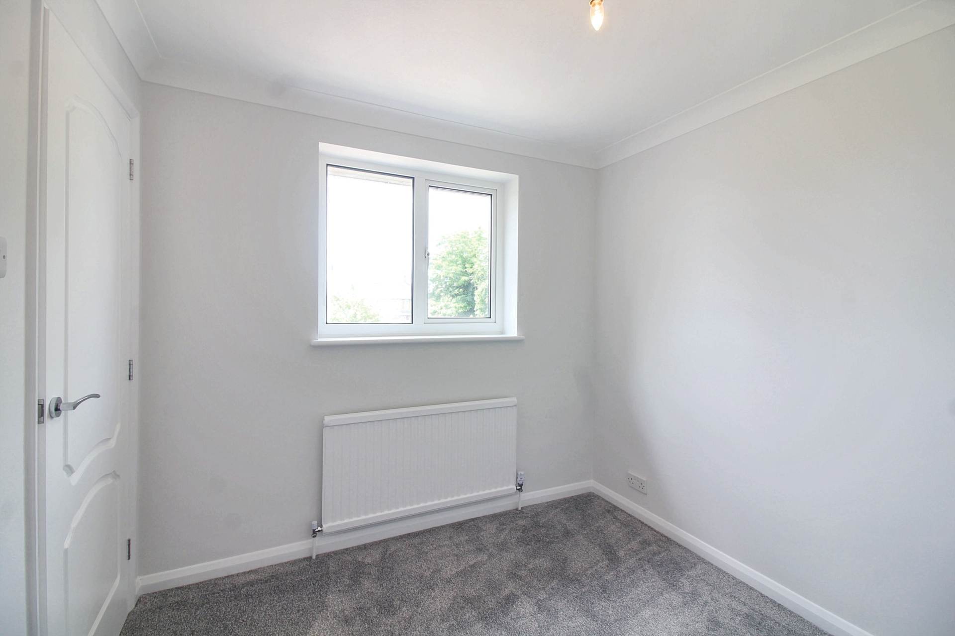 Middle Road, Aylesbury, Image 16