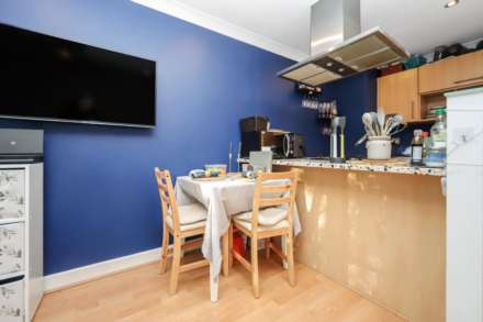 Massey House Brook Street, Tring, Image 4