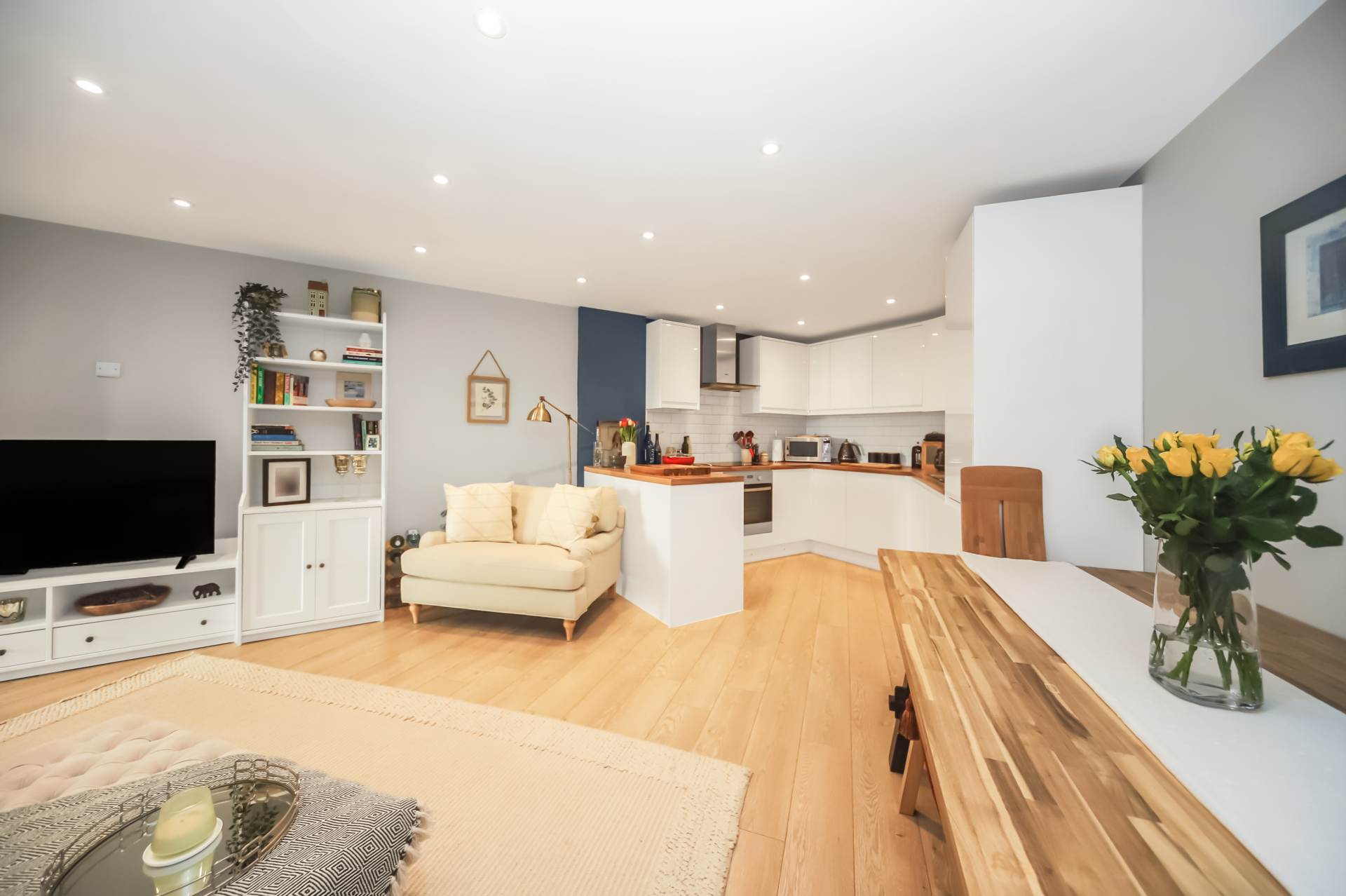 Brookside Court, Brook Street, Image 3