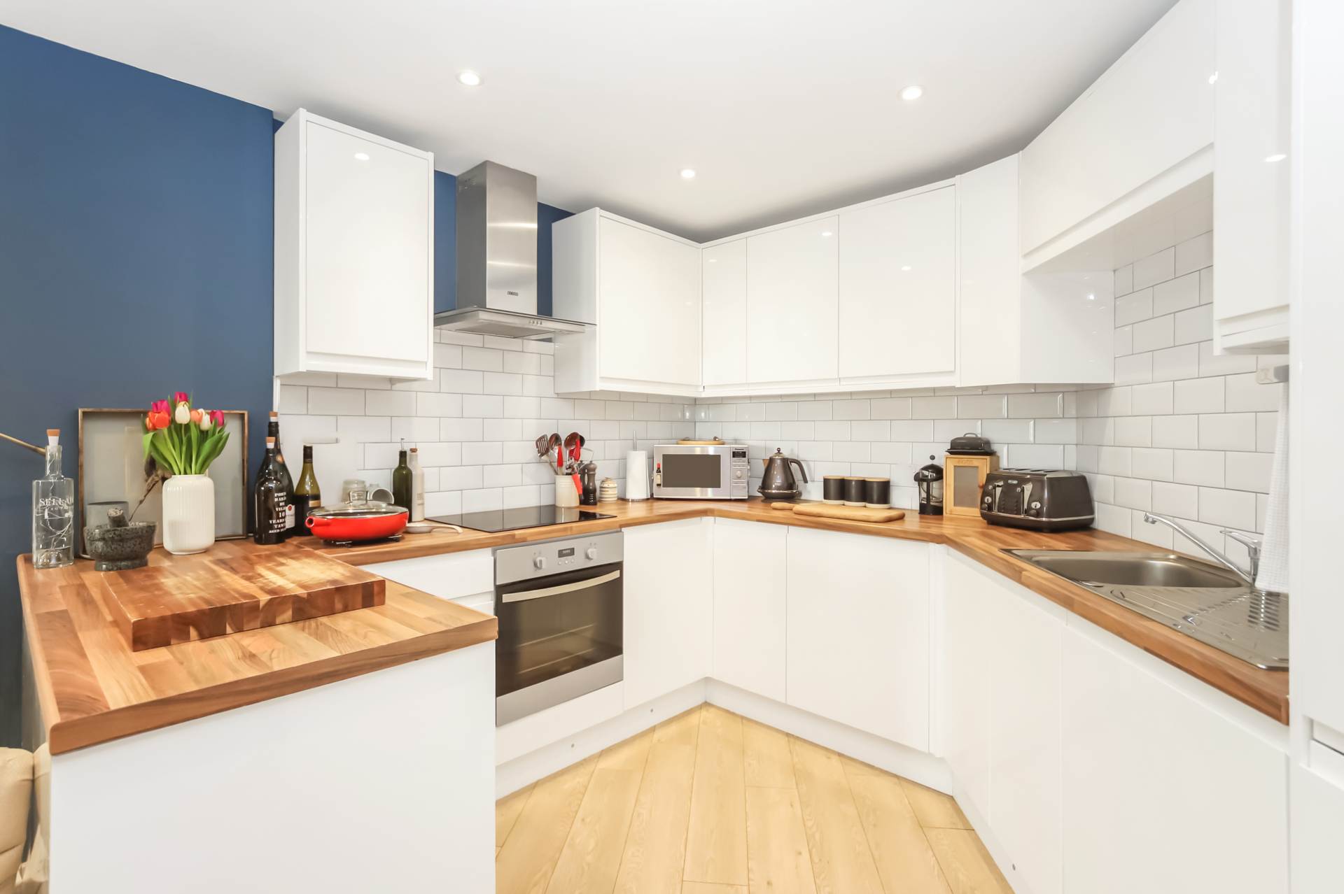 Brookside Court, Brook Street, Image 7