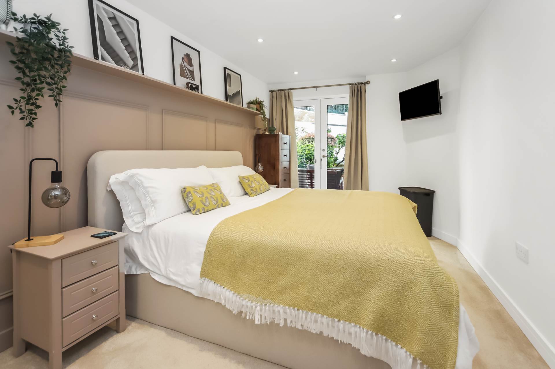 Brookside Court, Brook Street, Image 9