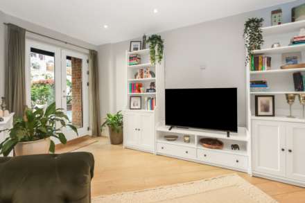 Brookside Court, Brook Street, Image 5