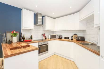 Brookside Court, Brook Street, Image 7