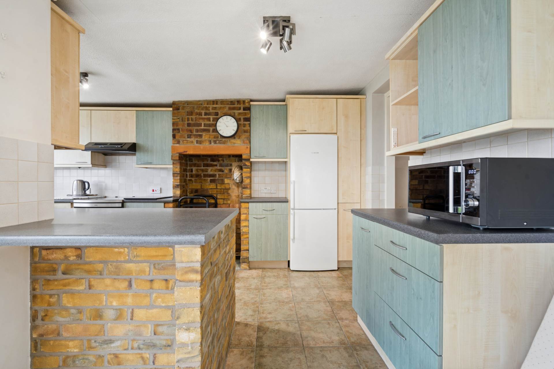 Upper Icknield Way, Aylesbury, Image 12