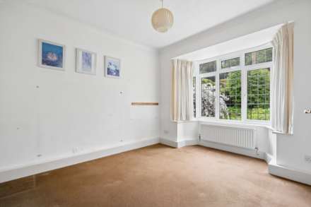 Upper Icknield Way, Aylesbury, Image 17