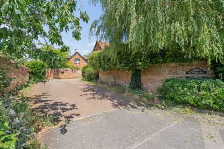 Manor Farm, Leighton Road, Wingrave, Image 32