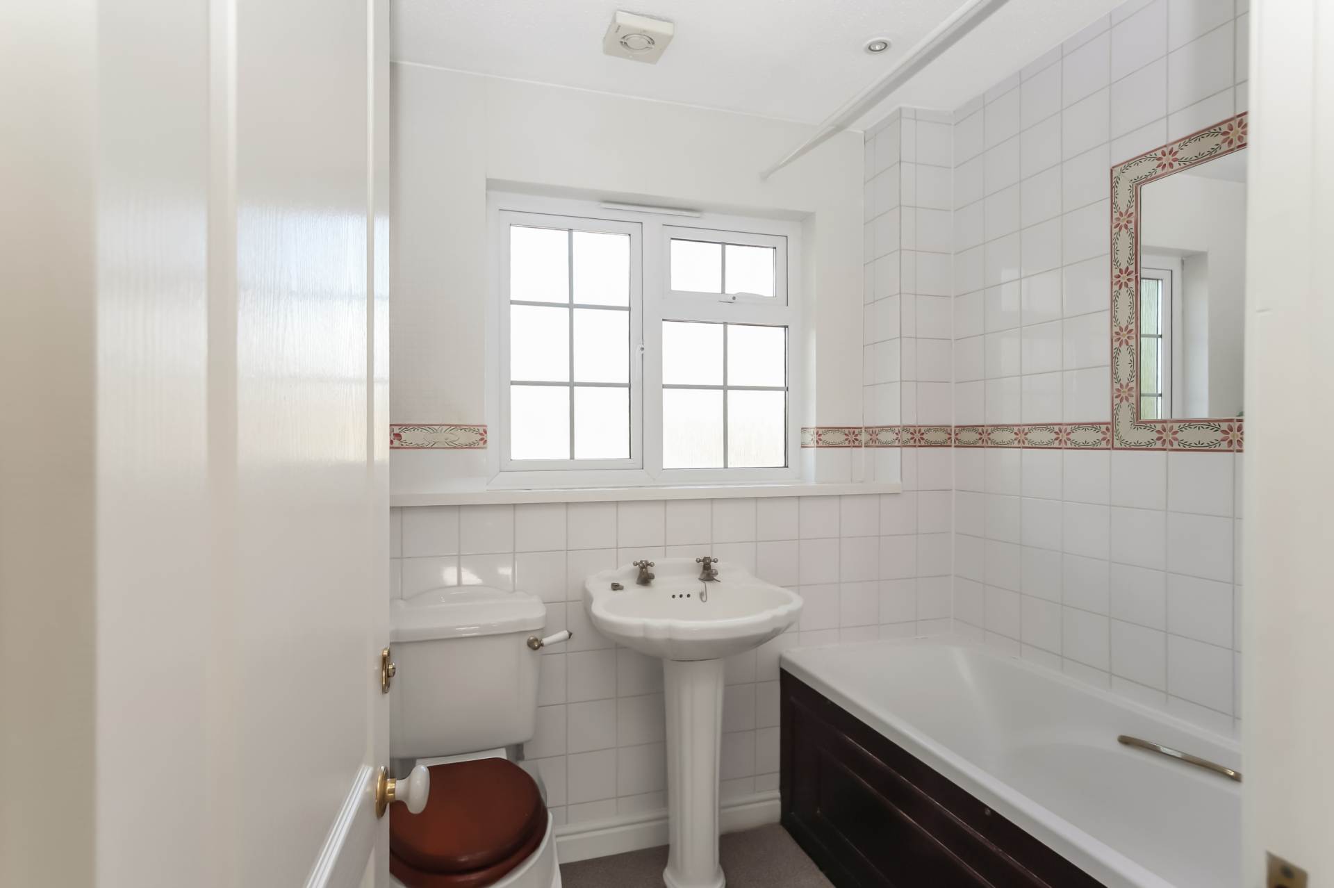 Chapel Meadow, Tring, Image 12