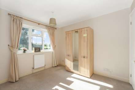 Chapel Meadow, Tring, Image 9