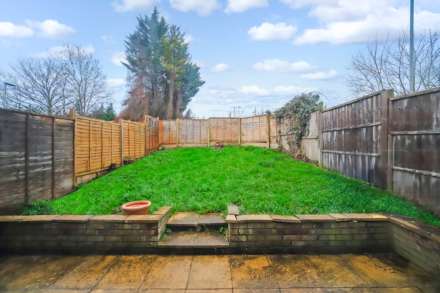 Chapel Meadow, Tring, Image 10