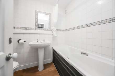 Chapel Meadow, Tring, Image 9