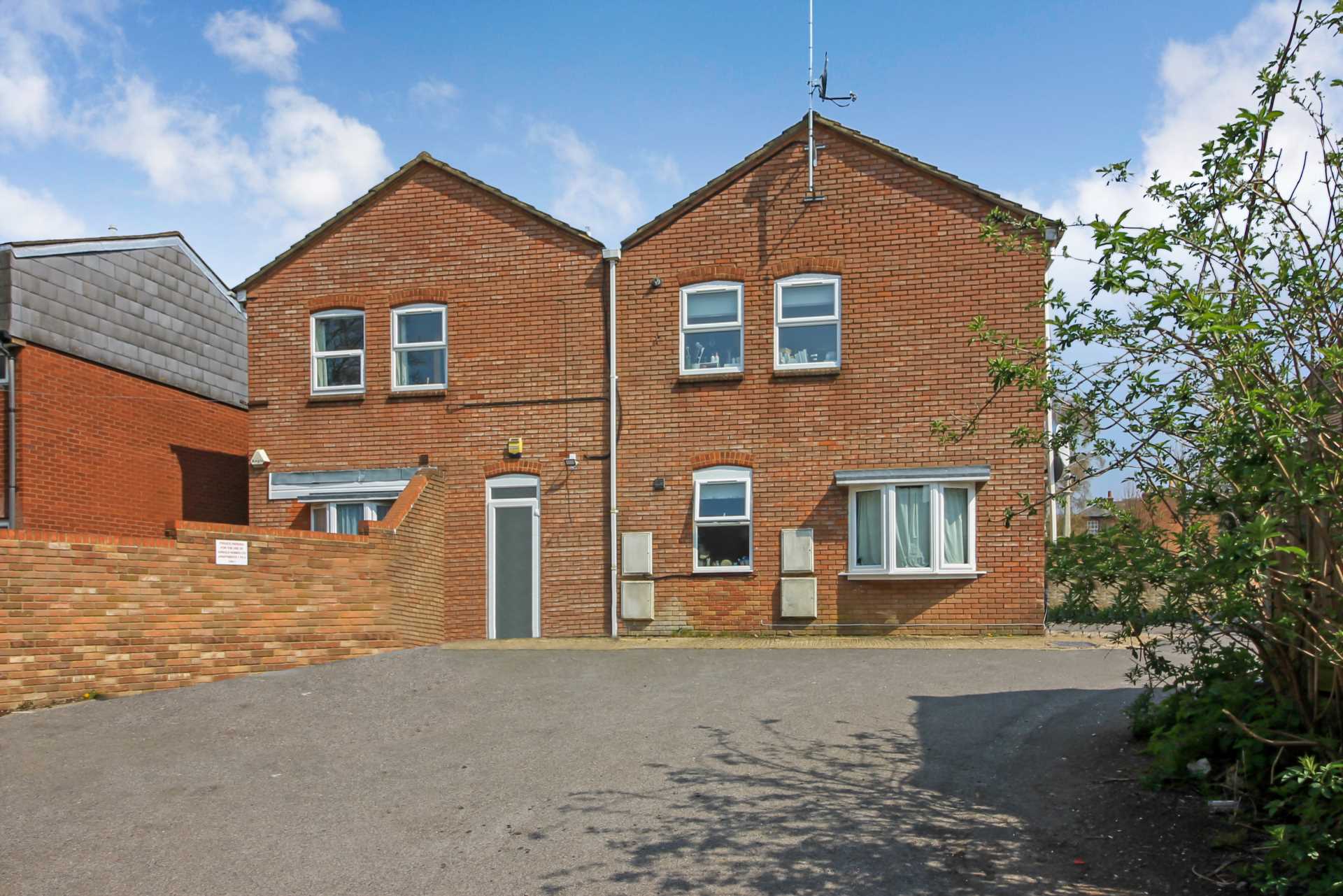 Investment Opportunity - Tring, Image 5