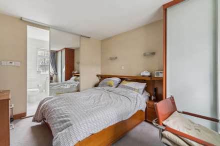 Parsonage Court, Tring, Image 10