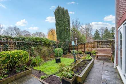 Parsonage Court, Tring, Image 18