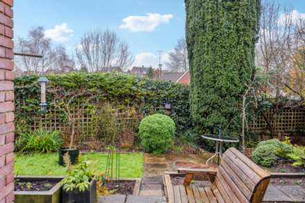 Parsonage Court, Tring, Image 20