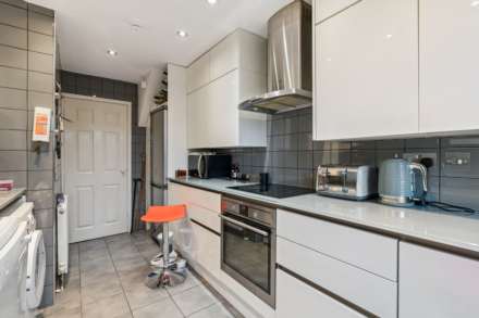 Parsonage Court, Tring, Image 9