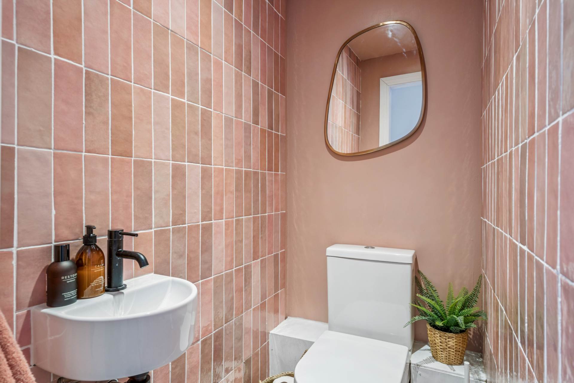 Western Road, Tring, Image 12