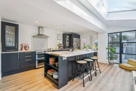 Western Road, Tring, Image 2