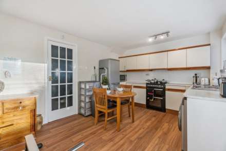 Kingsley Walk, Tring, Image 6