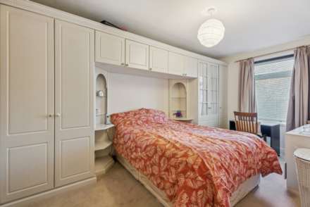 Kingsley Walk, Tring, Image 8