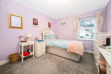 Elliman Court, Tring, Image 7