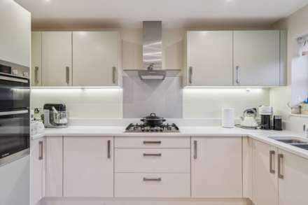 Dixons Wharf, Wilstone, Image 11