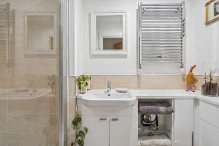 Dixons Wharf, Wilstone, Image 14