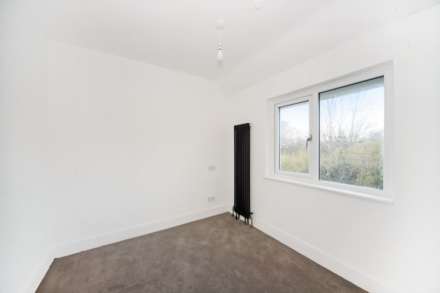 Wood Lane, Wendover, Image 10