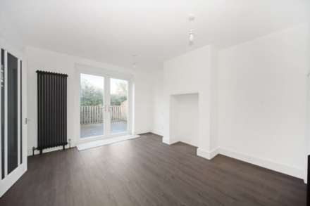 Wood Lane, Wendover, Image 2