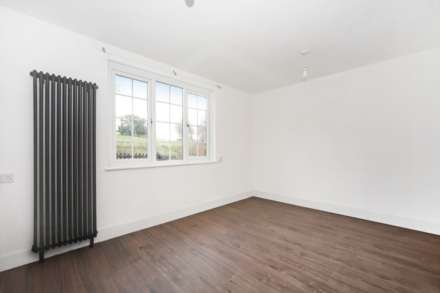 Wood Lane, Wendover, Image 3