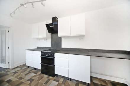 Wood Lane, Wendover, Image 6